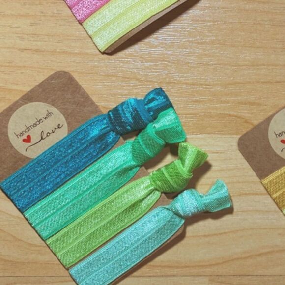 🌸 Handmade Green Ombré No-Crease Hair Ties 4-Pack - Picture 1 of 2